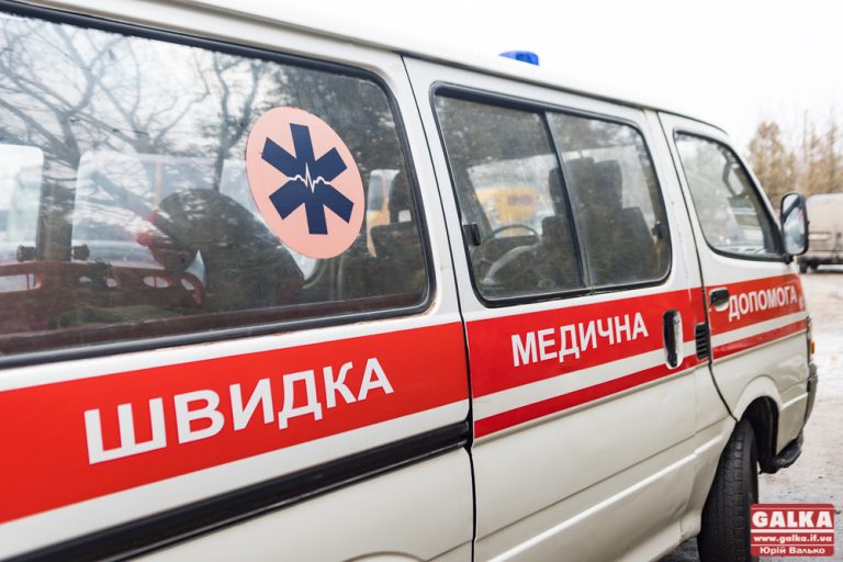 На Миколайчука чоловік впав з п’ятого поверху