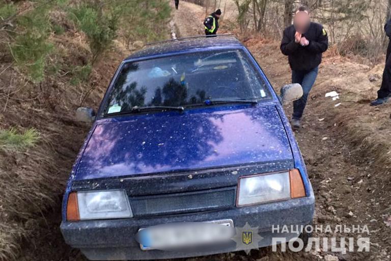 На Богородчанщині п’яний чоловік викинув з авто водія і вкрав його машину (ФОТО)