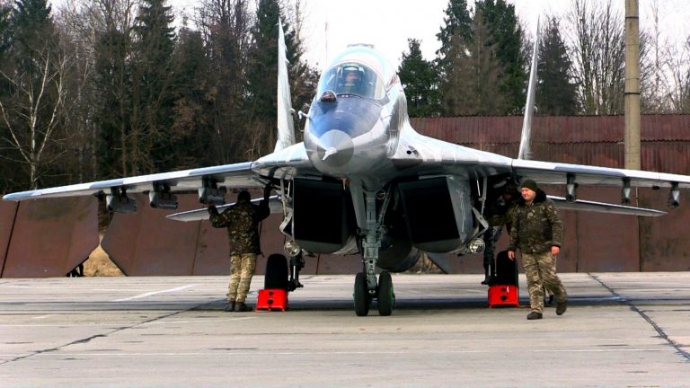 Франківські авіатори вчилися знищувати безпілотники (ФОТО)