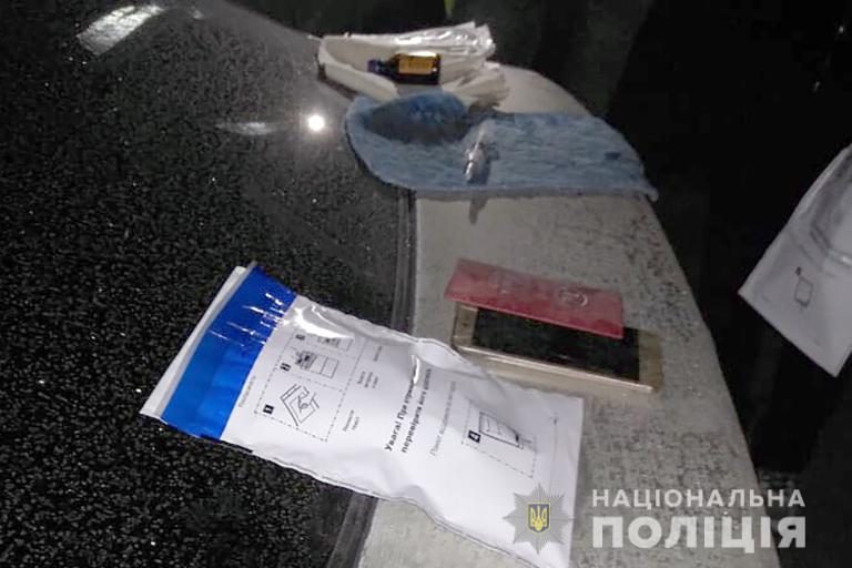 На Франківщині у водія автівки поліція знайшла наркотики (ФОТО)