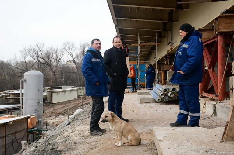 Мер Франківська показав, на якій стадії будівництво пасічнянського моста (ФОТО)