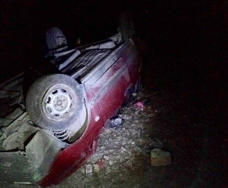 З’явилися подробиці вчорашньої ДТП на Прикарпатті: п’яний керманич “підрізав” ВАЗ, двоє людей – у лікарні (ФОТО)