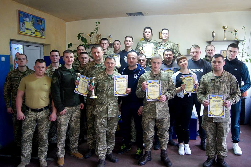 Франківські авіатори вибороли першість на змаганнях із гирьового спорту (ФОТО)