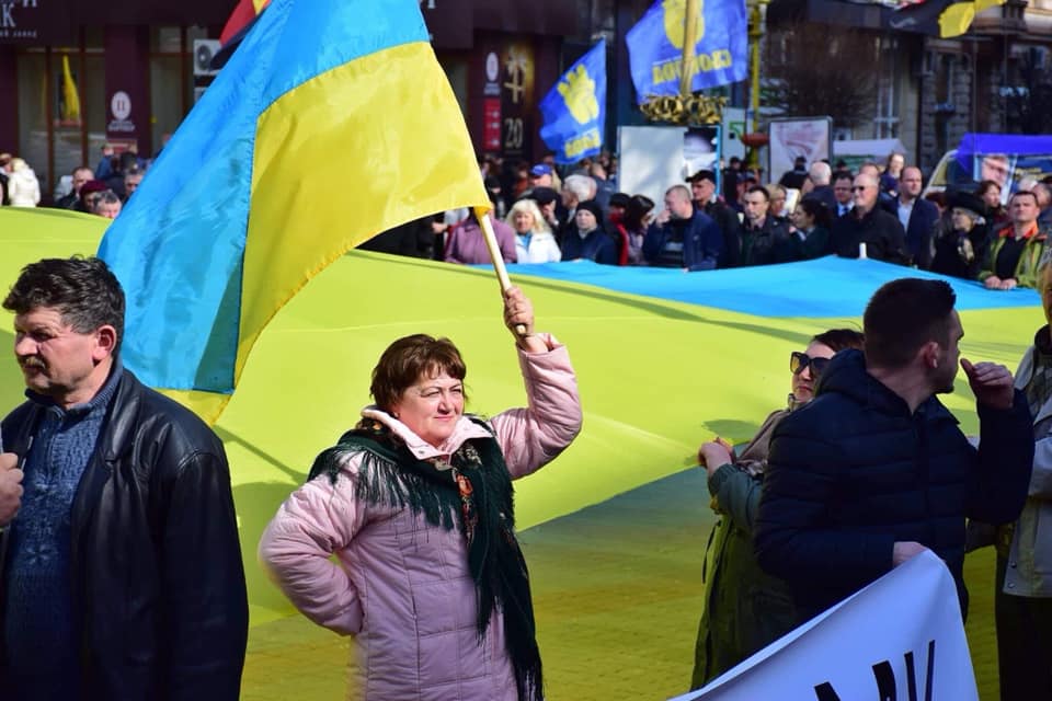 Віче за чесні вибори провели у середмісті Івано-Франківська (ФОТО)