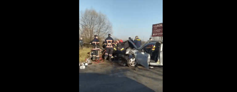 На дорозі Івано-Франківськ – Львів сталася смертельна ДТП (ФОТО, ВІДЕО, ОНОВЛЕНО)