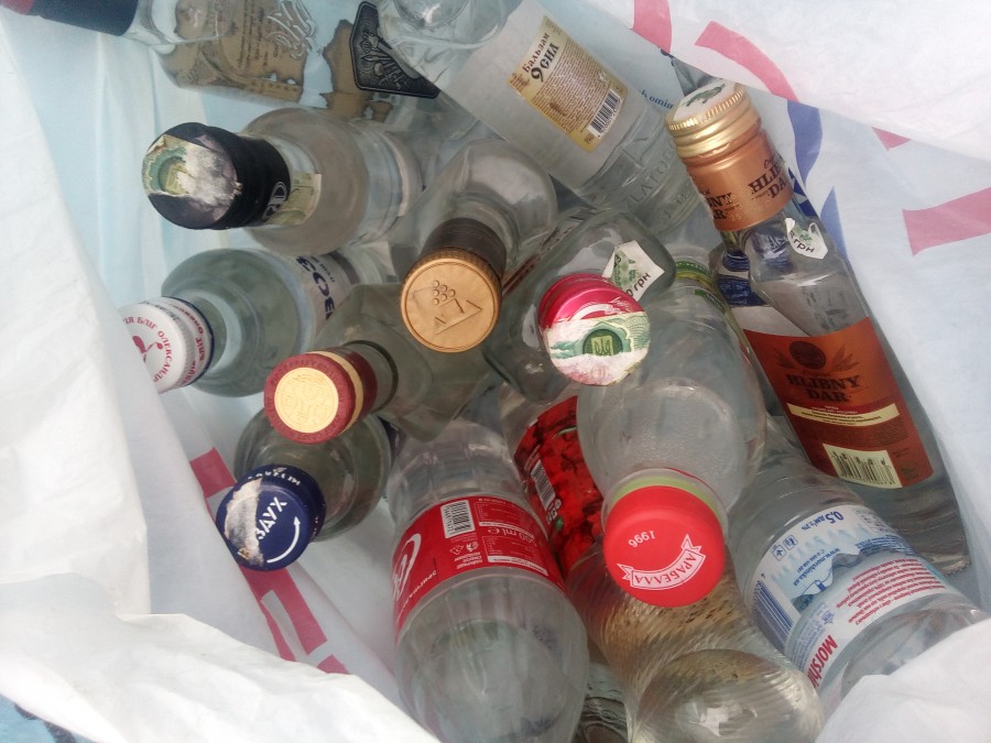 На Прикарпатті “Міська варта” знищила більше чотирьох літрів сурогату (ФОТО)