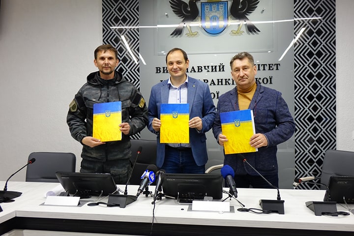 Відтепер бійці-добровольці отримуватимуть безкоштовні медичні послуги у міській лікарні (ФОТО)