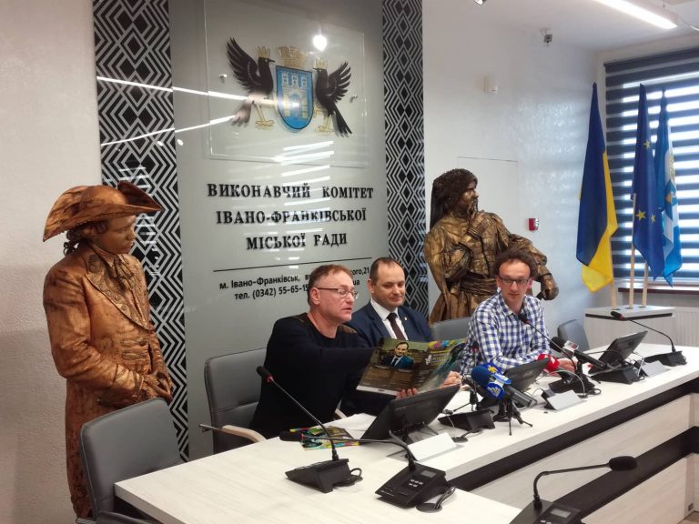 На міжнародному фестивалі живої скульптури у центрі Франківська виступлять 35 артистів (ФОТО)