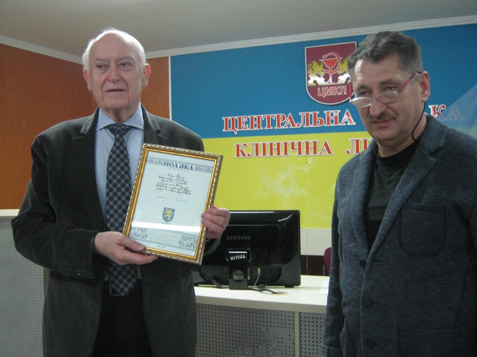 Американського кардіохірурга відзначили в Івано-Франківську (ФОТО)