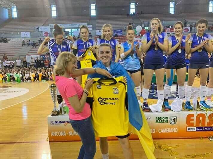 Франківську волейболістку визнали найкращою гравчинею на змаганнях в Італії (ФОТО)