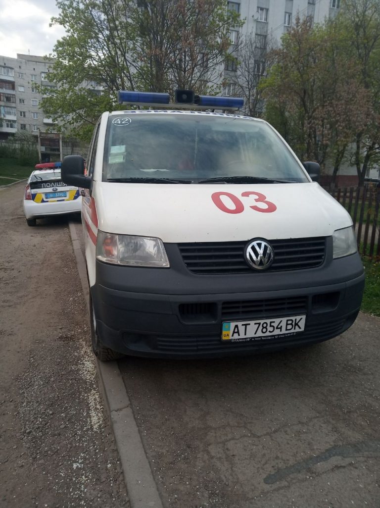 У Франківську п’яний водій швидкої привіз на виклик нетверезих лікаря і фельдшерку (ФОТО)
