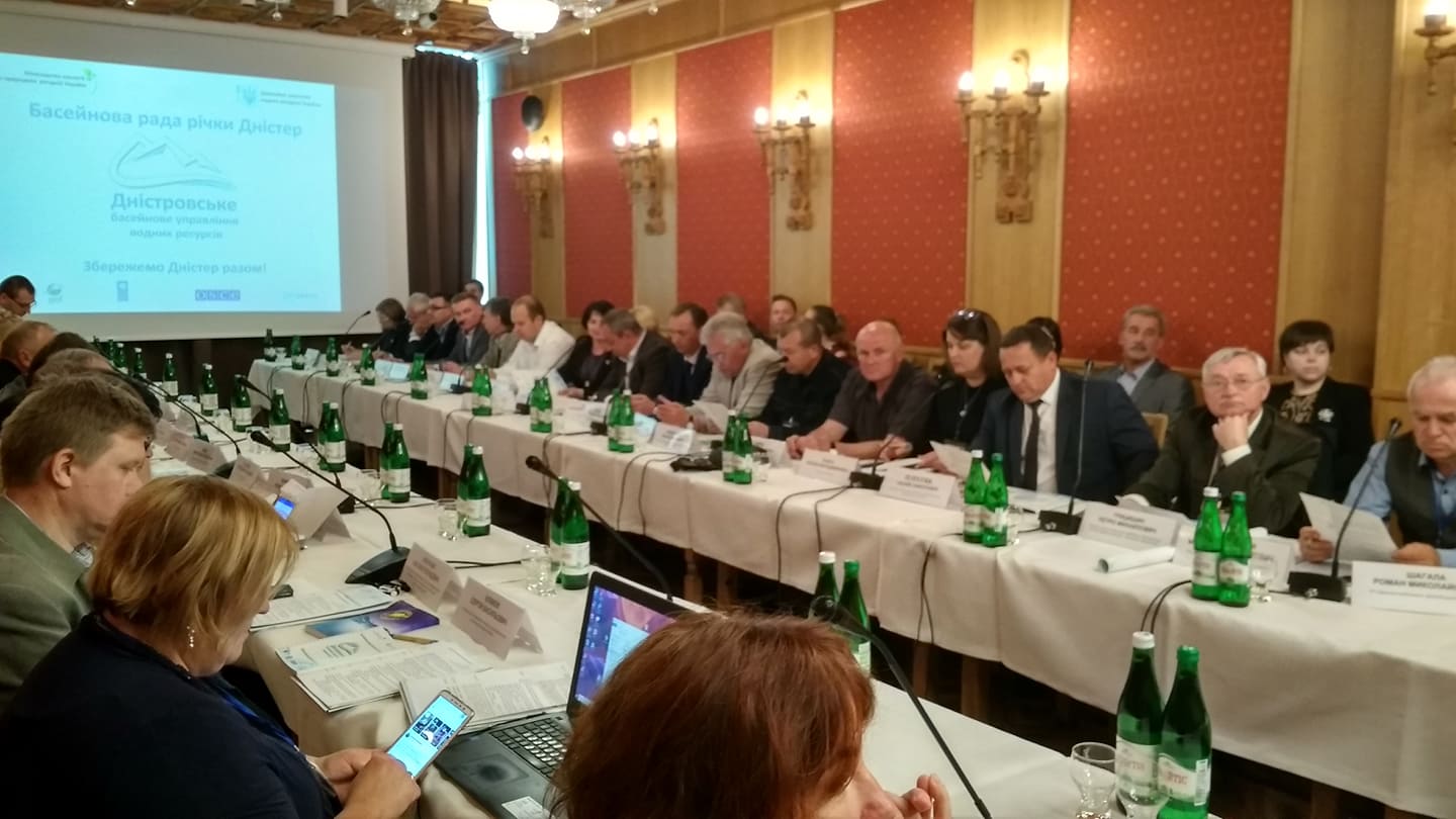 У Франківську фахівці з України й Молдови обговорюють водно-екологічні проблеми басейну Дністра (ФОТО)