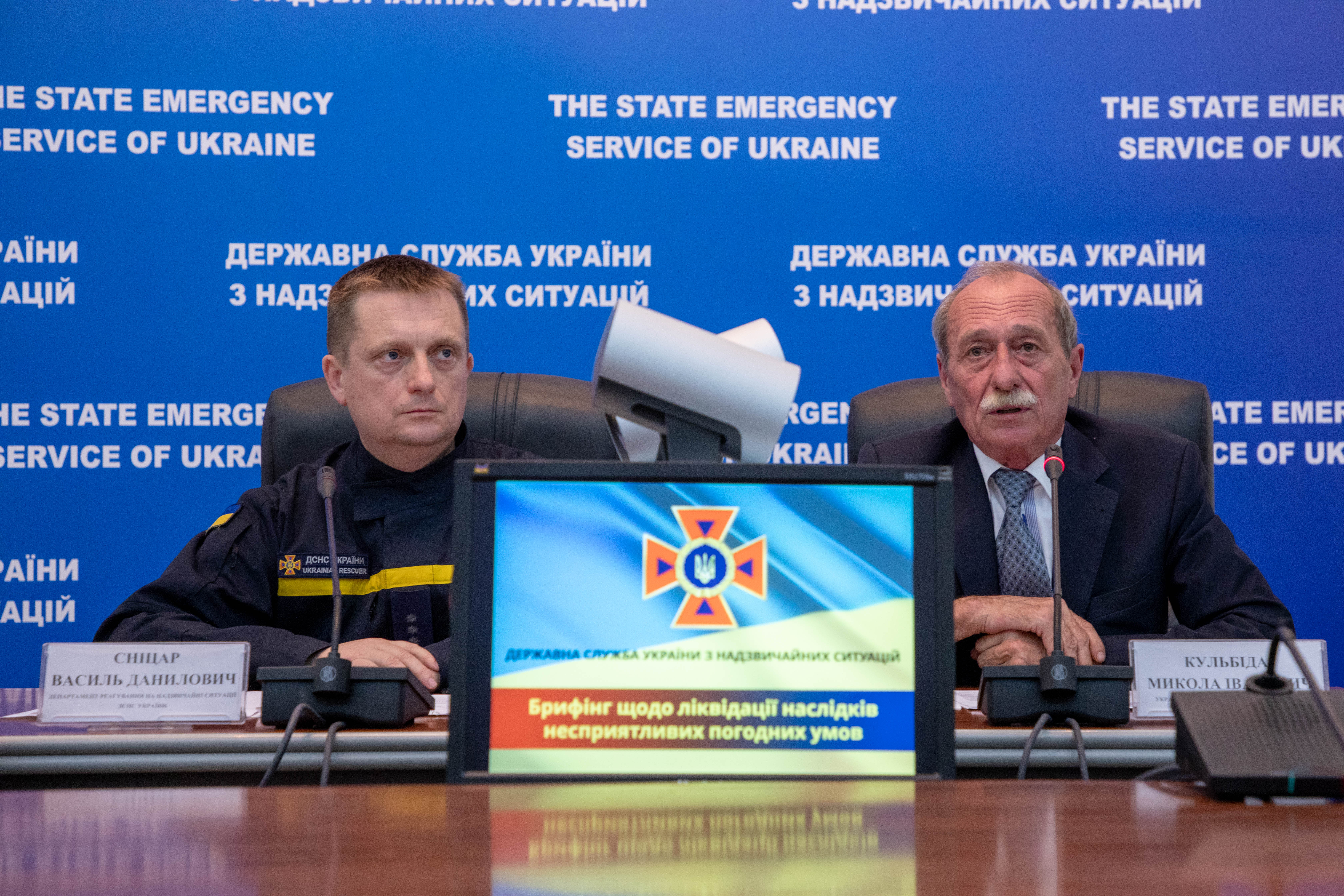 Ситуація нормалізується, – рятувальники і синоптики про негоду в області