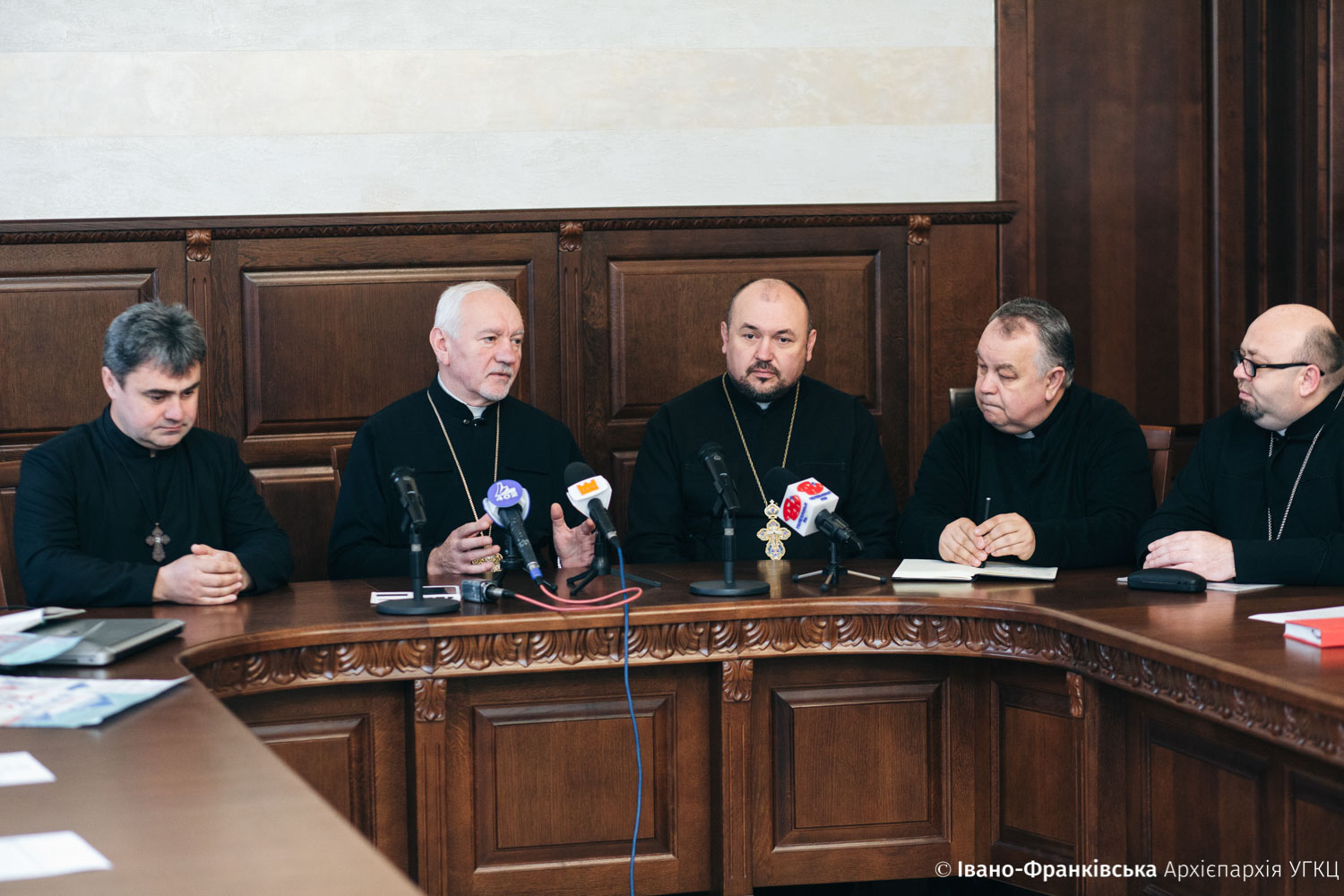 До Дня матері франківців запрошують прийти на молитовну ходу вервиці (ФОТО)