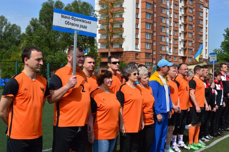 Обласна спартакіада: 14 депутатських команд змагаються за першість