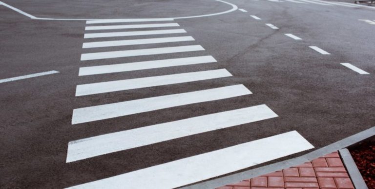 Цьогоріч 86 франківських вулиць отримають нову дорожню розмітку