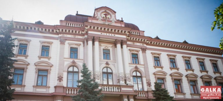 Можна говорити про падіння престижу лікарських спеціальностей, – доцент франківського медуніверситету