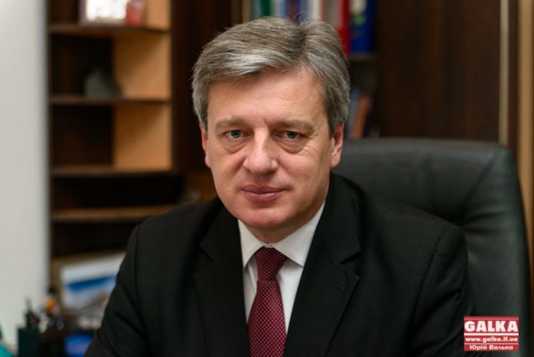 Студентів кличуть на онлайн-розмову з ректором Прикарпатського університету