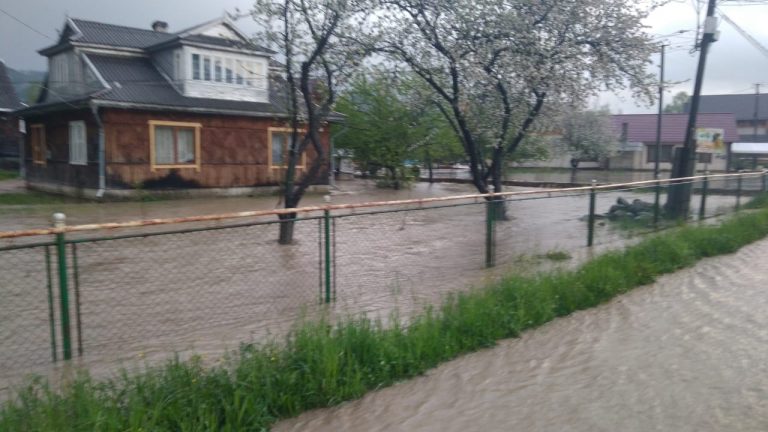 В облдержадміністрації мізкують, як подолати наслідки негоди (ФОТО)