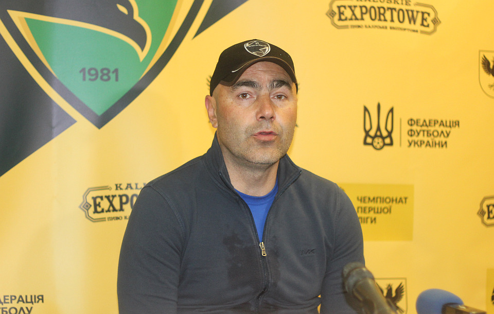 “Сьогодні у нас ейфорія”, – тренер “Прикарпаття” про впевнену перемогу над “Дніпром”