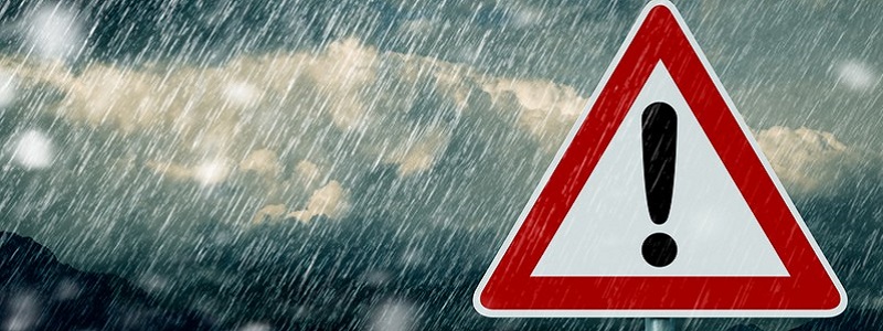 На Прикарпатті попереджають про сильний туман та значний дощ
