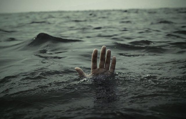 На Прикарпатті знайшли тіло чоловіка, якого понесла бурхлива річка 