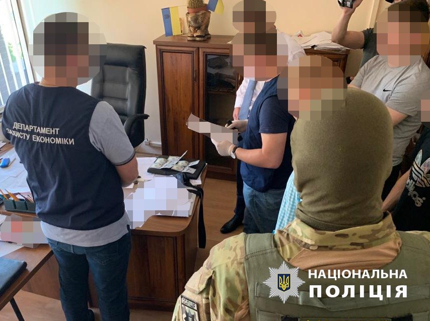Посадовців «Прикарпаттрансгазу» викрили на хабарництві та маніпуляціях з тендерами (ФОТО)