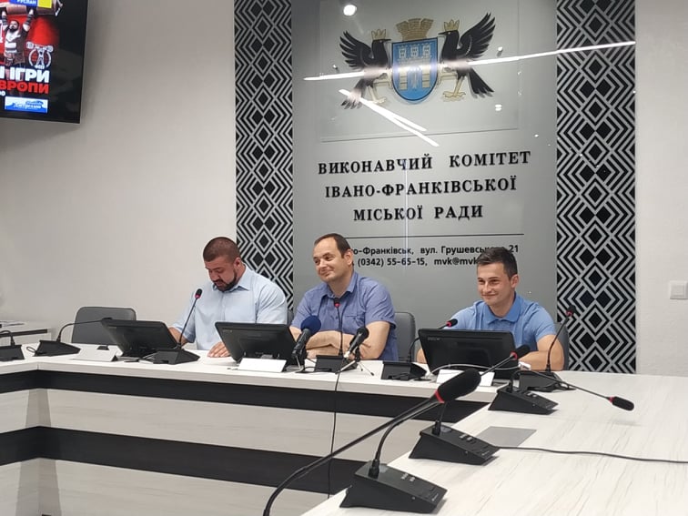 Середньовічні бої і змагання найсильніших: франківців кличуть на Кубок Європи з богатирського багатоборства (ФОТО)