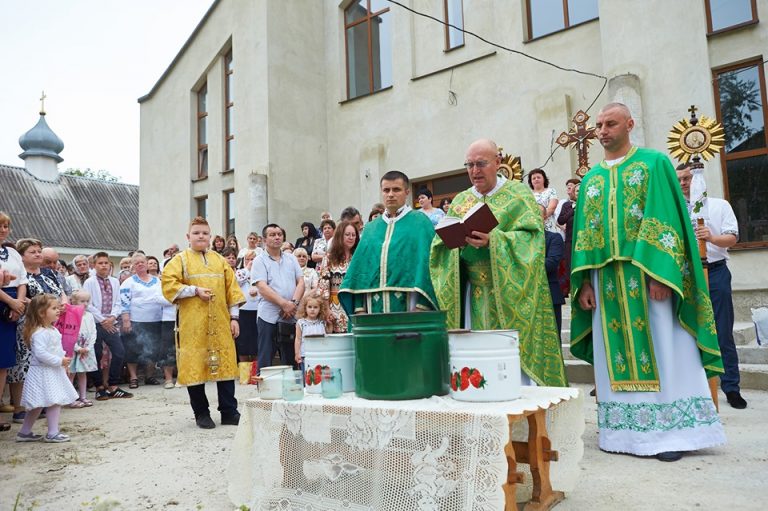 Наступне храмове свято жителі “БАМу” можуть відзначити в новій церкві (ФОТО)