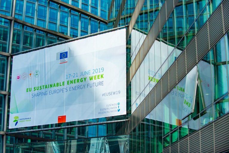 Університет нафти і газу отримав нагороду ЄС за проект з формування енергетичного майбутнього Європи (ФОТО)
