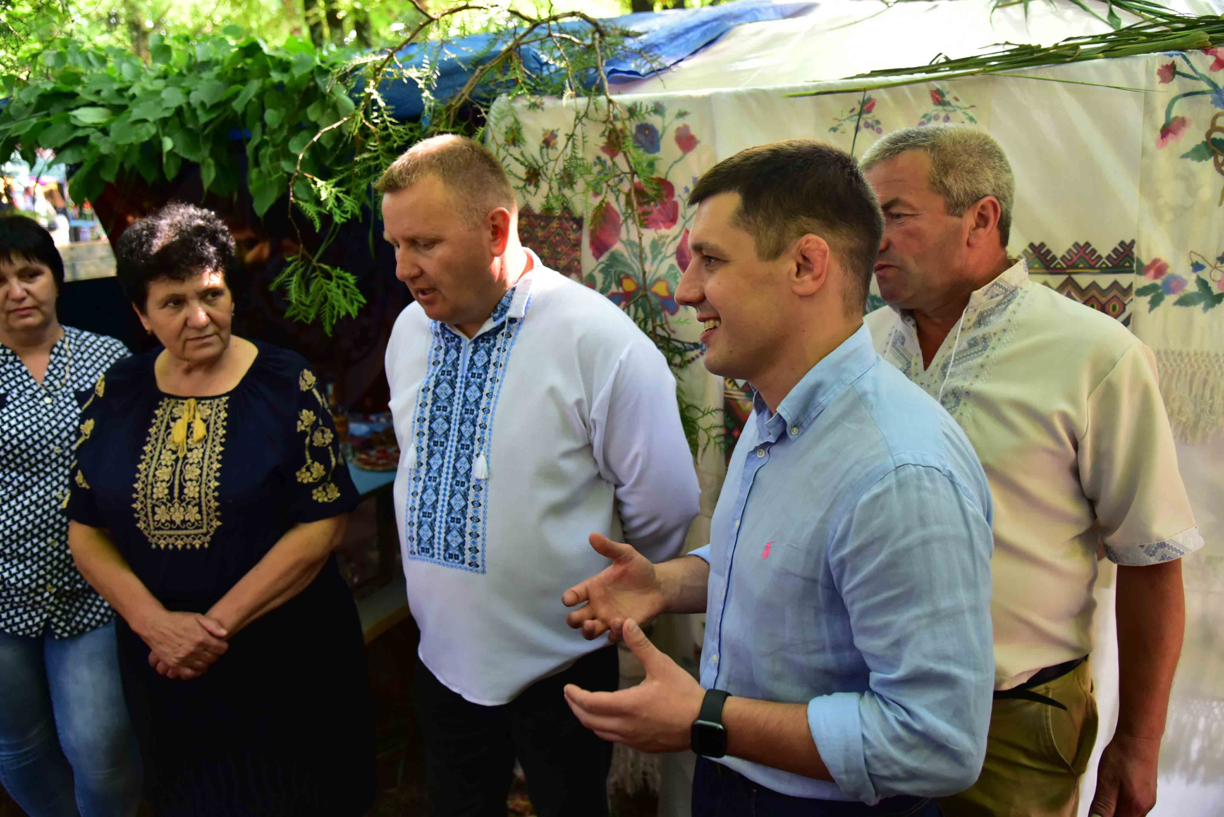 «Обов’язок молодого покоління – не лише зберегти, а і розвивати спільну культурну спадщину» – Едуард Прощук на фестивалі «Пісні Опілля»