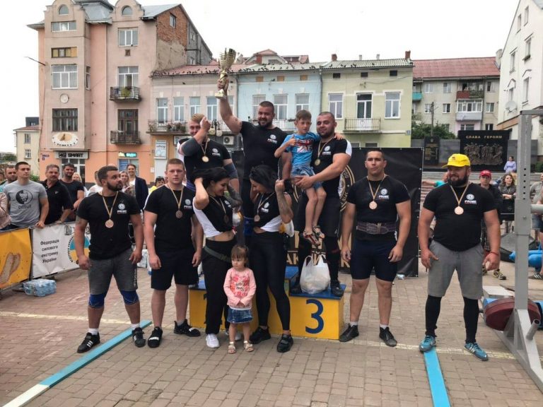 Володимир Пиндус знову виборов титул “Найсильнішої людини Прикарпаття” (ФОТОФАКТ)