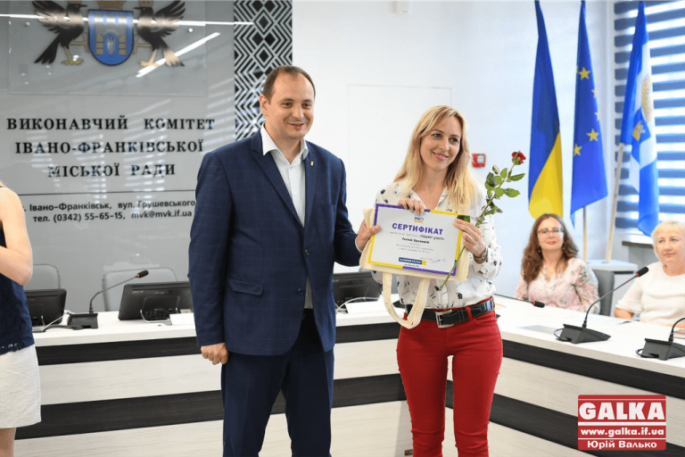 В Івано-Франківську нагородили переможців програми “Бюджет участі” (ФОТО)