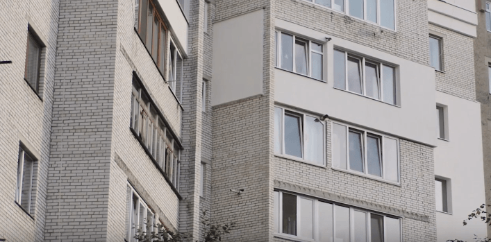 Багатоквартирні будинки у Пасічній отримують “друге дихання” (ВІДЕО)