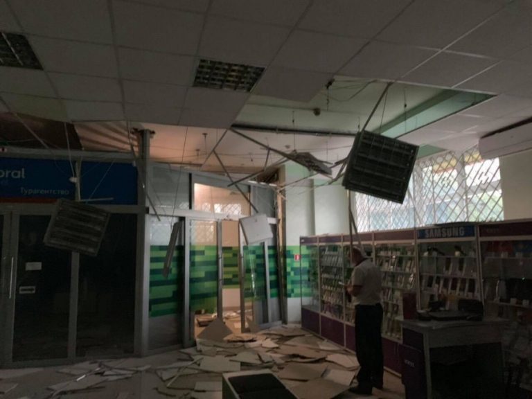 З’явилося відео зухвалого нічного підриву банкомату “Приватбанку” у Калуші (ВІДЕО)