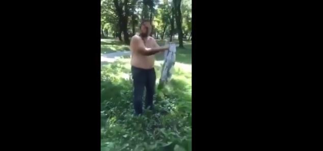 У Франківському парку облили фекаліями нардепа Шевченка (ФОТО, ВІДЕО)