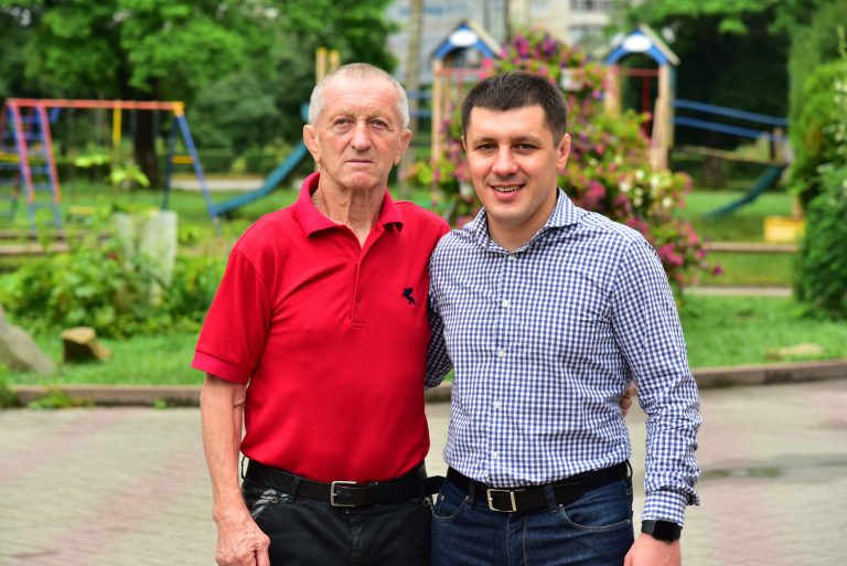 Едуарда Прощука підтримав легендарний тренер Ігор Барна