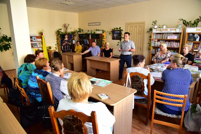 Найбільше мешканці Калуського, Рогатинського, Галицького районів потребують нових доріг, – Едуард Прощук