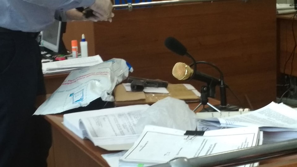 Мені “тулять” ці стволи та магазини! – стрілець з-під Ратуші заявив, що йому підкидують фальшиві речові докази (ФОТО)