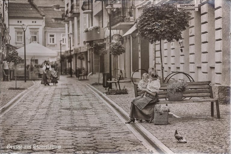 У центрі Франківська зняли теплу “середньовічну” фотоісторію