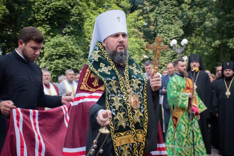 Глава ПЦУ Епіфаній очолив у Франківську панахиду за душі спочилих борців за волю України (ФОТО)
