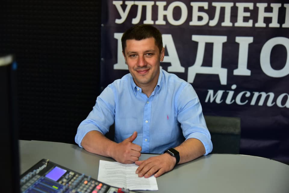 “Нас не підкупити одноденними поїздками чи пачкою цукерок”, – Прощук про перемогу на 85 окрузі