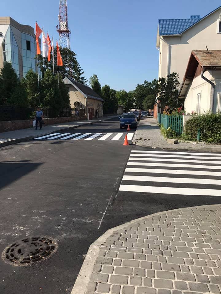 На вулиці Індустріальній нарешті завершили ремонт дороги (ФОТО)