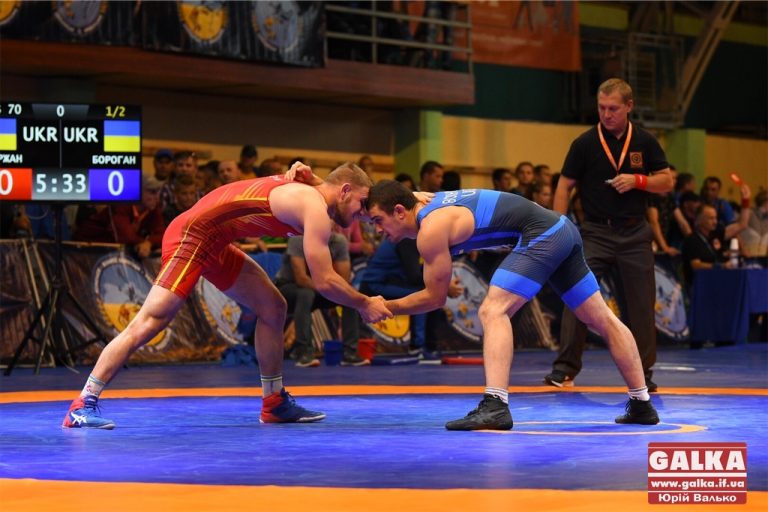 У Франківську стартував Чемпіонат України з вільної боротьби (ФОТО)
