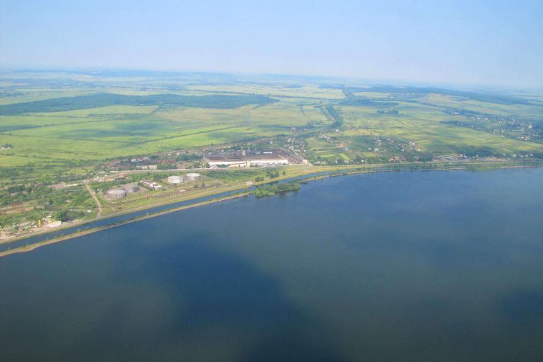 На березі Бурштинського водосховища за 400 тисяч гривень облаштують відпочинкову зону