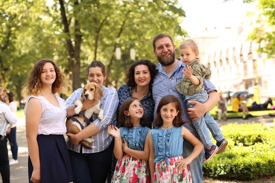 “Саме в такі моменти я відчувала материнство та щастя”. Відома франківка розповіла про годування грудьми