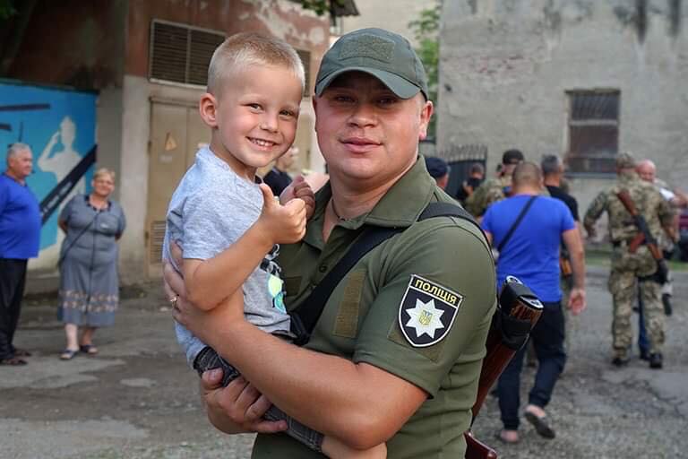 Прикарпатські поліціянти повернулися з зони проведення ООС (ФОТО)
