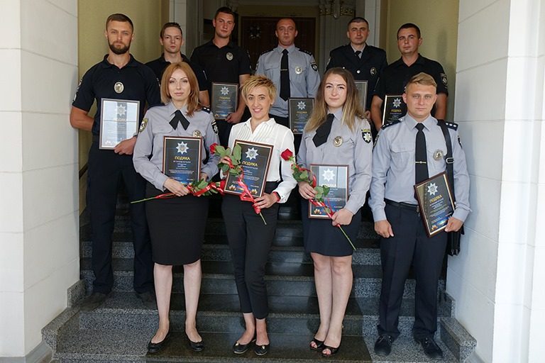 У Франківську відзначили поліціянтів, які затримали викрадачів людини (ФОТО)