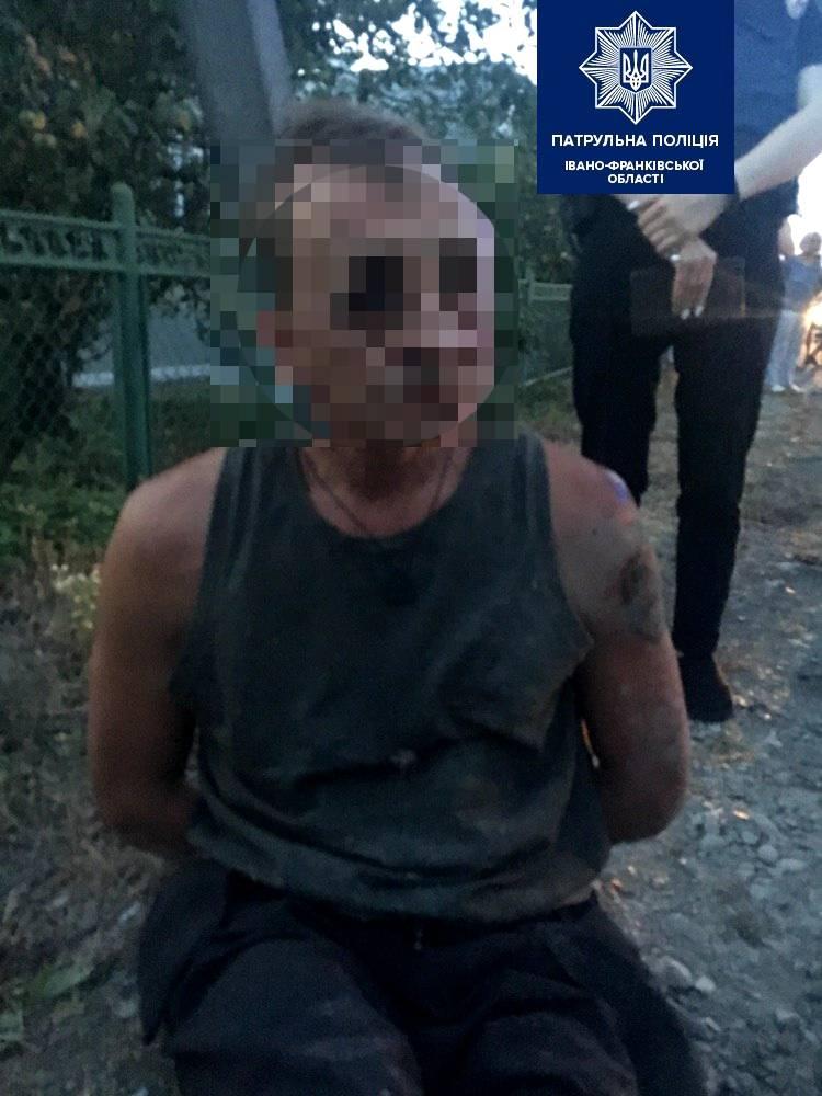 У приміському селі поліція мала погоню за п’яними дебоширами (ФОТО)