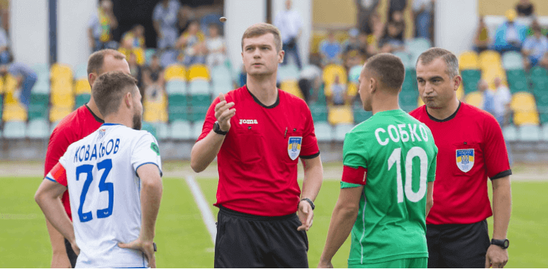 Стало відомо, хто судитиме матч “Прикарпаття” – “Інгулець”
